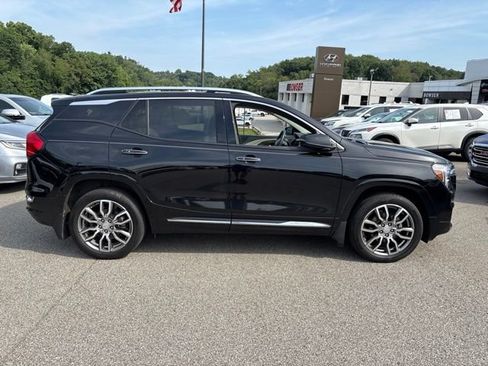 Used 2023 GMC Terrain Denali AWD/4WD image 6