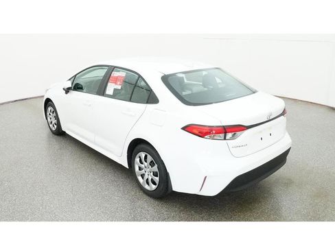 New 2026 Toyota Corolla LE FWD image 5