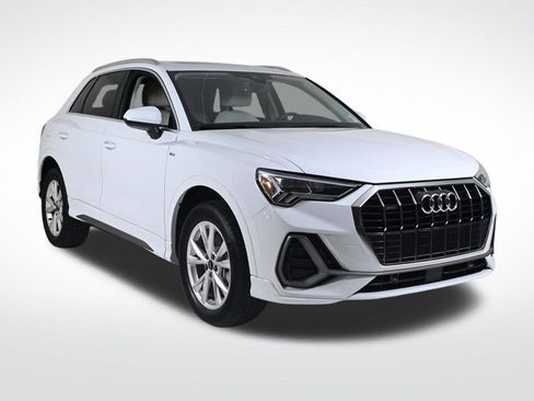 Used 2025 Audi Q3 2.0T Premium w/ Convenience Package image 7