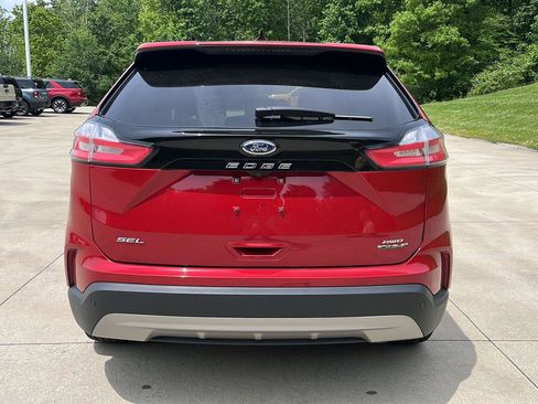 Used 2024 Ford Edge SEL w/ Convenience Package AWD/4WD image 6