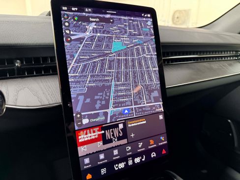 New 2025 Polestar Polestar 3 image 18