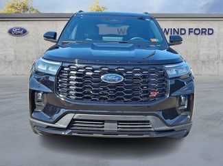 Used 2025 Ford Explorer ST video 2