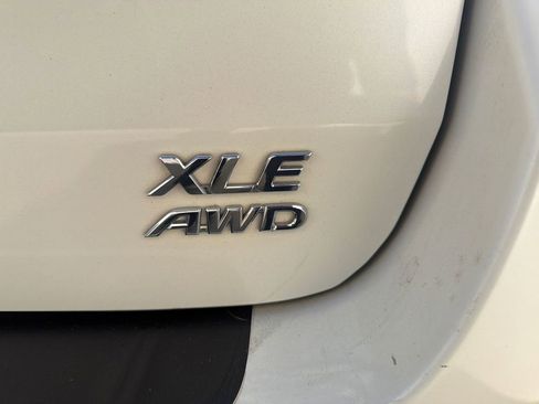 Used 2017 Toyota Sienna XLE Premium image 7