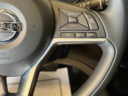 Used 2017 Nissan Rogue Sport SV image 11