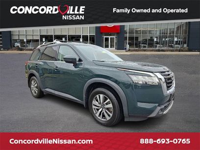 Used 2022 Nissan Pathfinder SL w/ Lighting Package (N92)