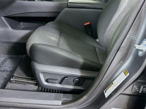 Used 2022 Nissan Rogue SV FWD image 22