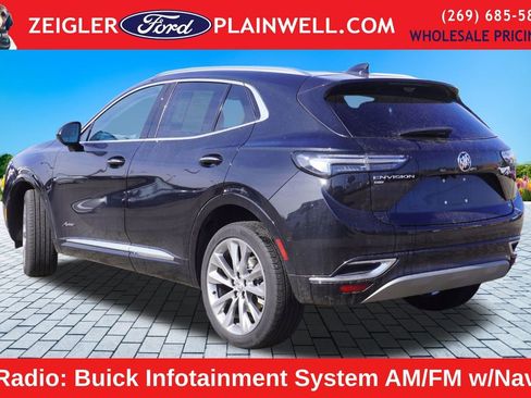 Used 2023 Buick Envision Avenir image 3