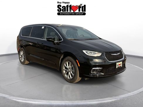 New 2026 Chrysler Pacifica Limited w/ Uconnect Theater Family Group AWD/4WD image 10