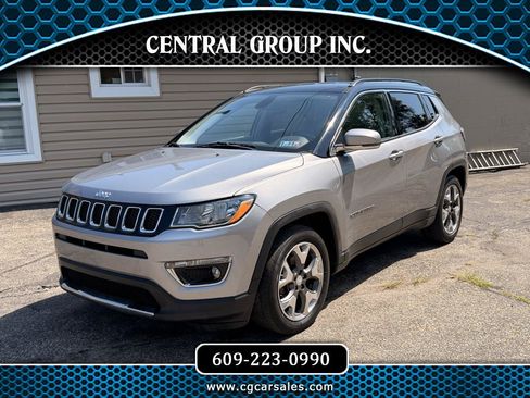 Used 2019 Jeep Compass Limited FWD image 1