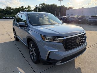 Used 2024 Honda Pilot Touring video 2