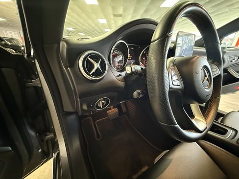 Used 2018 Mercedes-Benz CLA 250 image 15