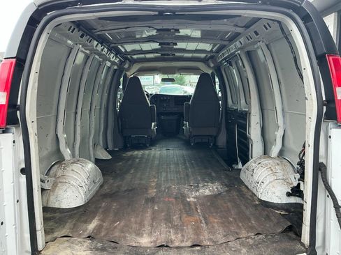 Used 2019 Chevrolet Express 2500 w/ Communications Package RWD image 15