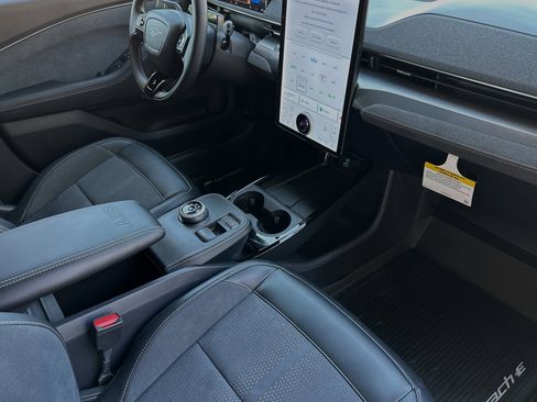 New 2022 Ford Mustang Mach-E GT w/ GT Performance Edition image 14