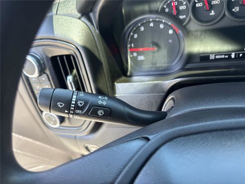 Used 2021 GMC Sierra 1500 4x4 Crew Cab w/ Sierra Value Package image 20