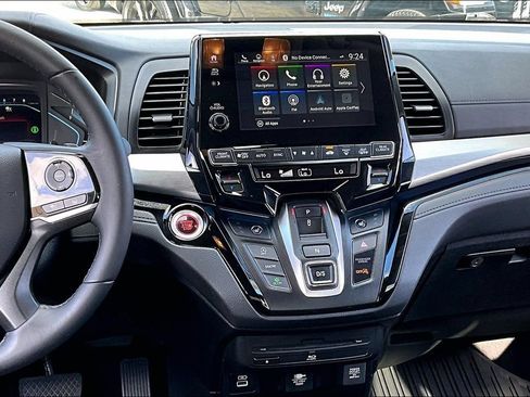 Used 2023 Honda Odyssey Touring image 8