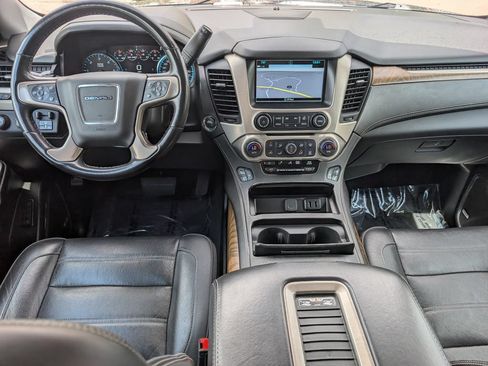 Used 2020 GMC Yukon Denali w/ Open Road Package AWD/4WD image 26