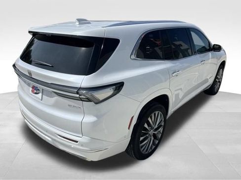 Used 2025 Buick Enclave Avenir w/ Super Cruise Package AWD/4WD image 6