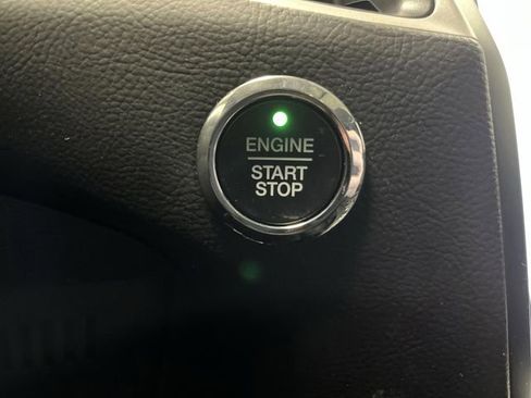 Used 2024 Ford Edge SEL w/ Convenience Package image 24