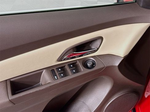 Used 2013 Chevrolet Cruze LT w/ Enhanced Safety Package image 19