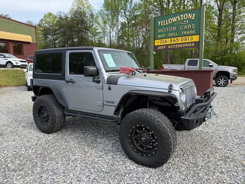 Used 2015 Jeep Wrangler Sport w/ Connectivity Group AWD/4WD image 2