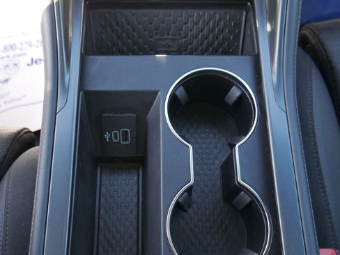 Used 2024 Lincoln Nautilus Reserve w/ Equipment Group 203A image 34