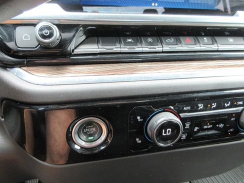 Certified 2023 Chevrolet Silverado 1500 LT AWD/4WD image 13