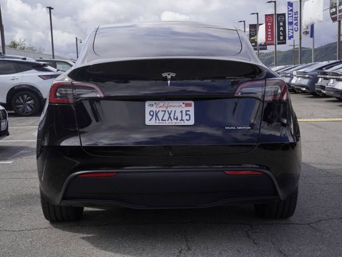 Used 2024 Tesla Model Y Long Range AWD/4WD image 5