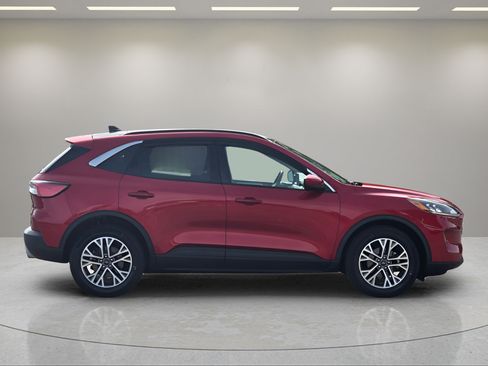 Used 2020 Ford Escape SEL AWD/4WD image 10