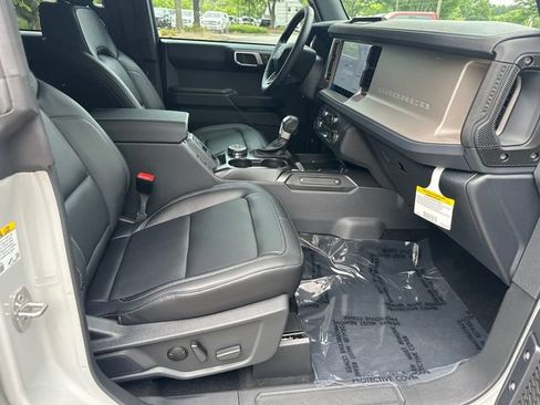 New 2026 Ford Bronco Outer Banks AWD/4WD image 13