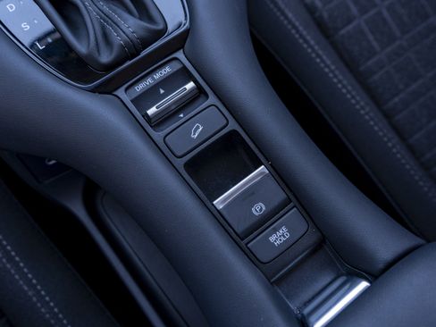 Used 2026 Honda HR-V LX image 28