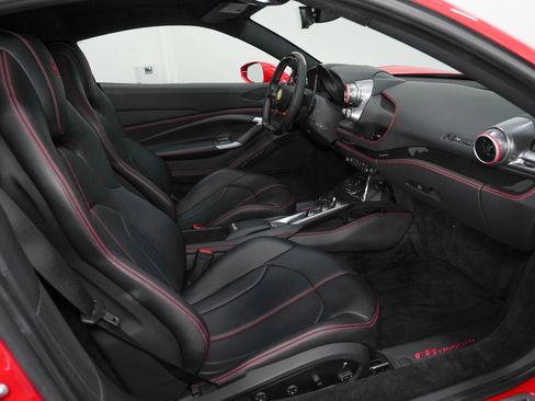Used 2022 Ferrari F8 Tributo RWD image 2
