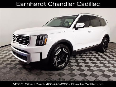 Used 2024 Kia Telluride S image 1