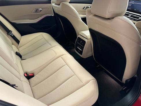 Certified 2024 BMW 330i Sedan w/ Convenience Package RWD image 29