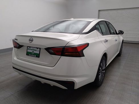 Used 2025 Nissan Altima 2.5 SV FWD image 7
