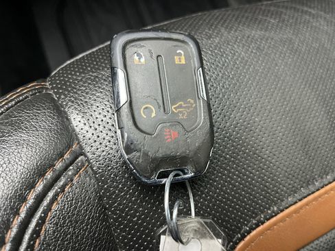 Used 2019 GMC Sierra 1500 AT4 image 28