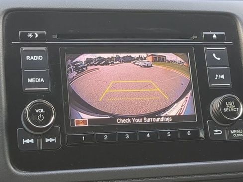 Used 2019 Honda HR-V LX image 19