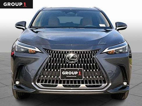 Used 2025 Lexus NX 250 FWD w/ Premium Package image 3