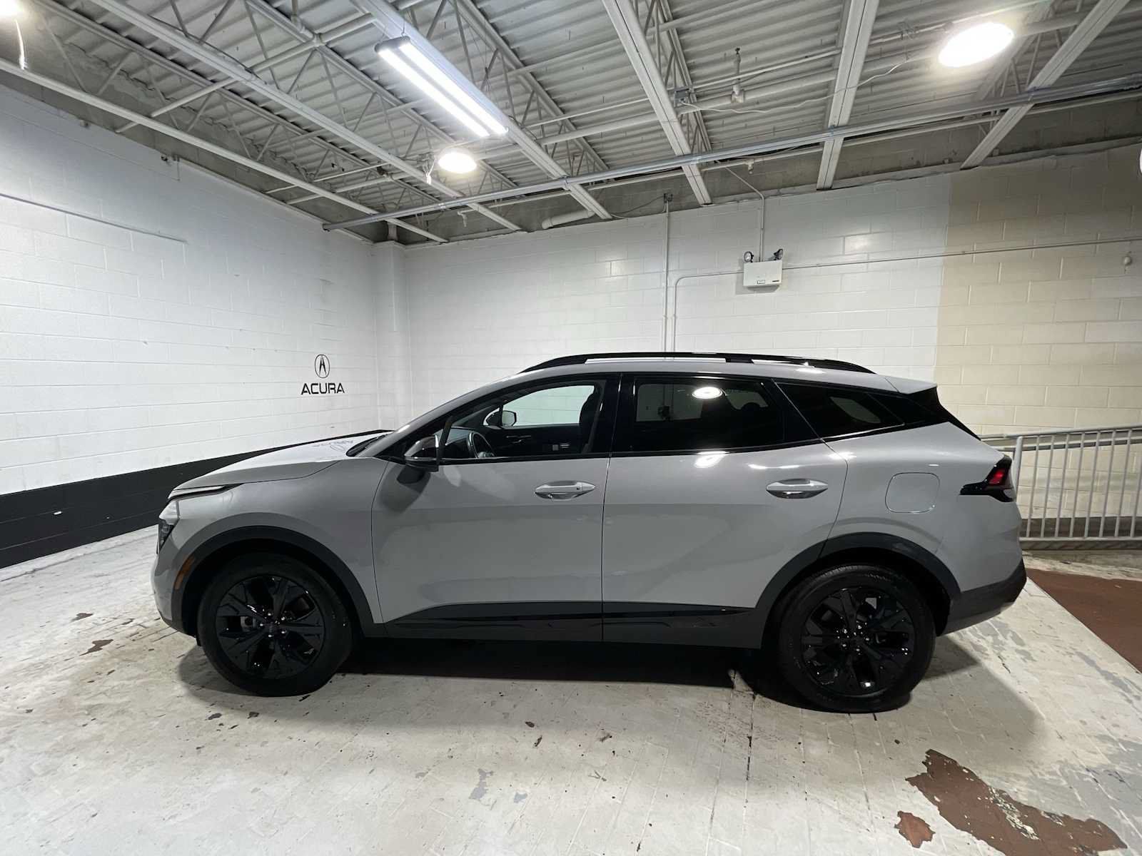 Used 2025 Kia Sportage X-Line AWD/4WD image 3