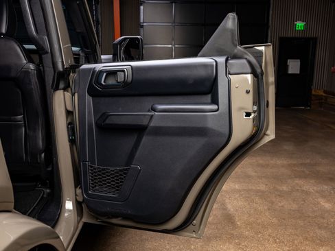Used 2025 Ford Bronco Outer Banks AWD/4WD image 38