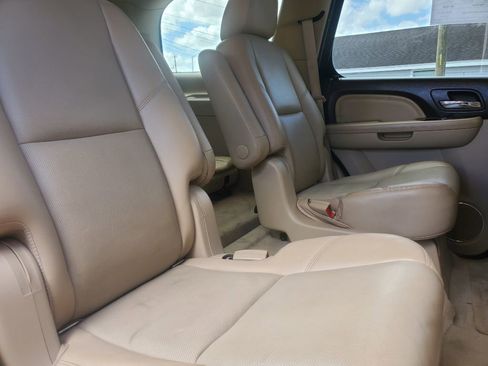Used 2014 GMC Yukon Denali AWD/4WD image 30