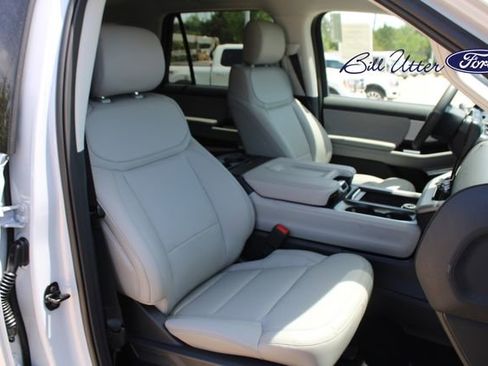 New 2026 Ford Expedition Active AWD/4WD image 7