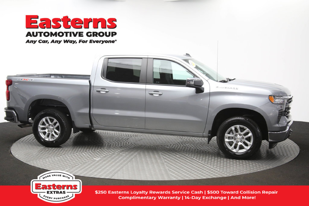 Used 2023 Chevrolet Silverado 1500 LT AWD/4WD image 49