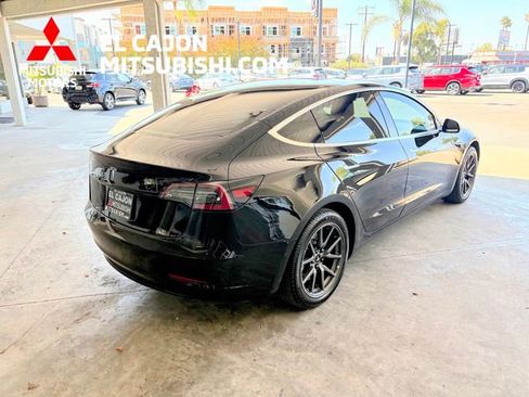 Used 2019 Tesla Model 3 Standard Range Plus RWD image 3