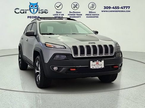 Used 2016 Jeep Cherokee Trailhawk w/ Comfort/Convenience Group AWD/4WD image 1