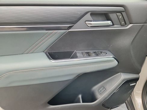 New 2026 GMC Acadia AT4 w/ Super Cruise Package image 7