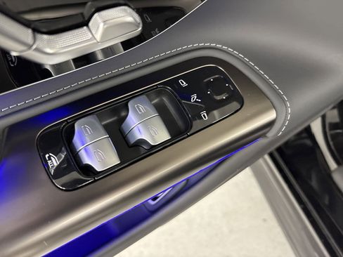 Certified 2022 Mercedes-Benz SL 63 AMG 4MATIC image 12