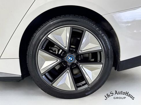 Used 2023 BMW i4 eDrive35 w/ Premium Package RWD image 38