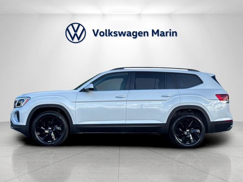New 2026 Volkswagen Atlas SE image 2