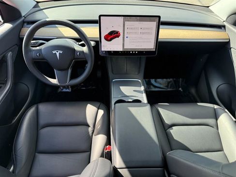 Used 2023 Tesla Model Y Long Range AWD/4WD image 10