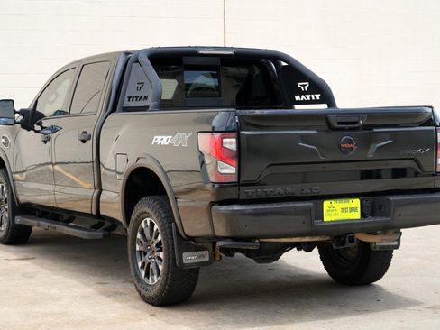 Used 2021 Nissan Titan PRO-4X w/ Pro-4x Convenience Package AWD/4WD image 46